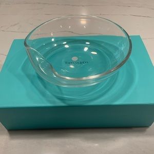 Tiffany glass thumb print bowl. New in the box.